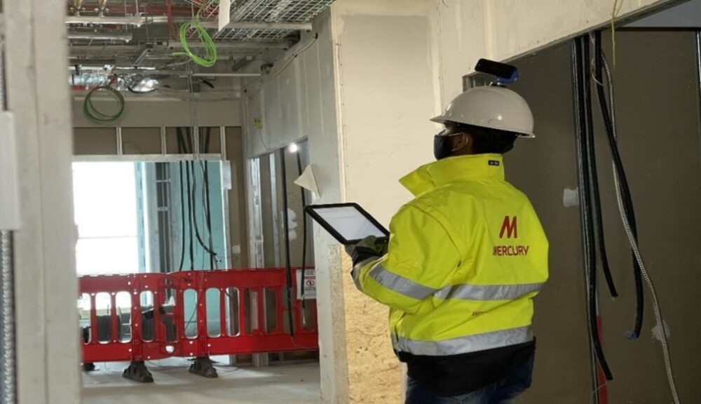 Placed on top of a mounted hardhat, Open Space users can visually capture their full surroundings in one swoop.